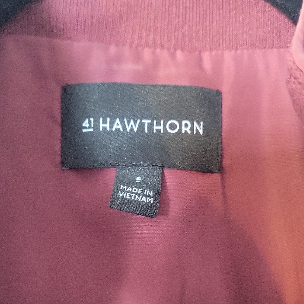 41 Hawthorn Burgundy Quilted Vest - Picture 2 of 4